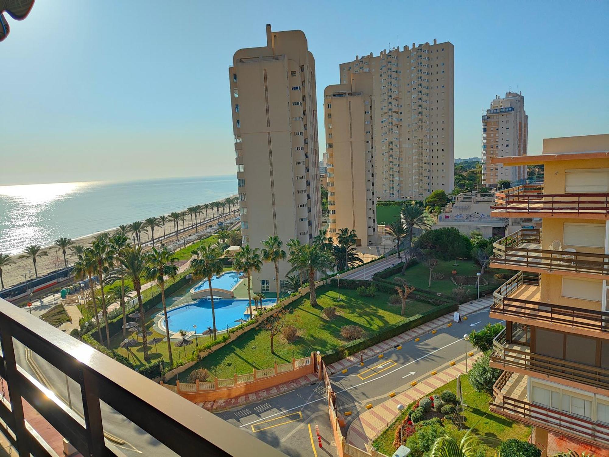 Seaside Beach-Lounge Alicante إل كامبيلو المظهر الخارجي الصورة