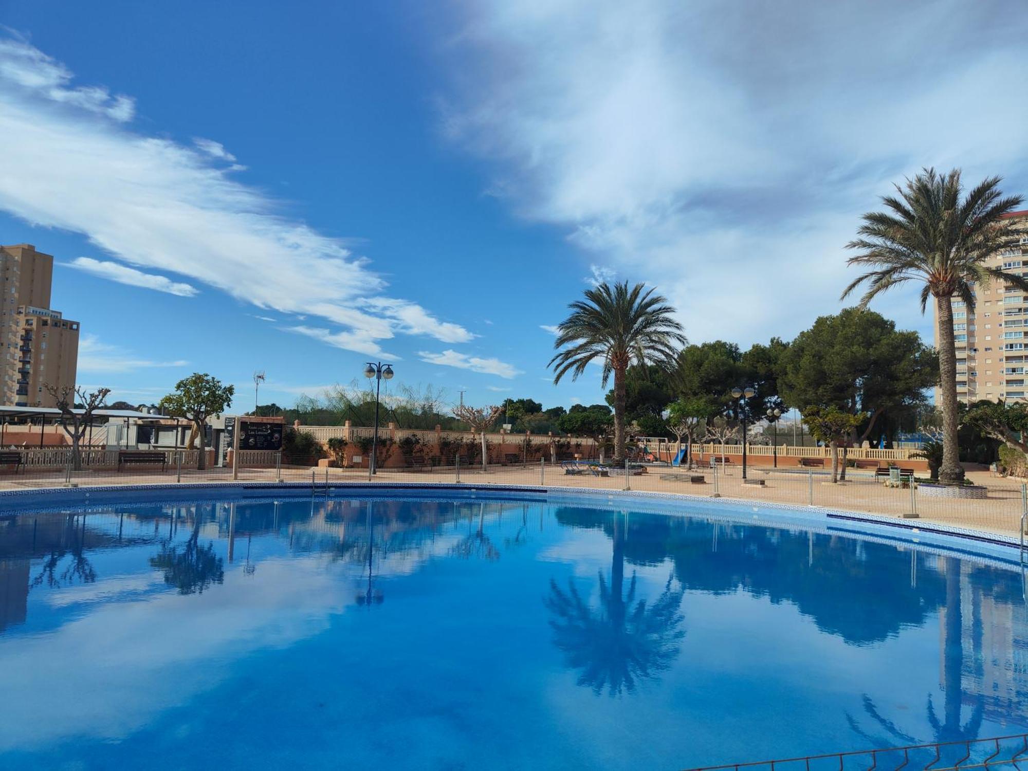 Seaside Beach-Lounge Alicante إل كامبيلو المظهر الخارجي الصورة